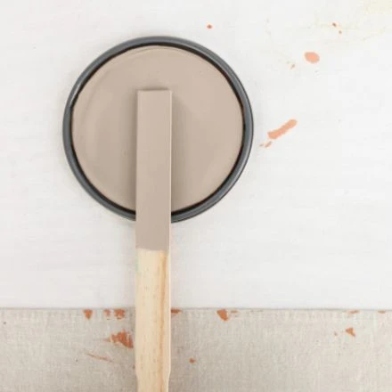 Painting The Past Matt Krijtlak 750 Ml - NN20 Iced Coffee 3 Painting The Past Matt Krijtlak 750 Ml - NN20 Iced Coffee